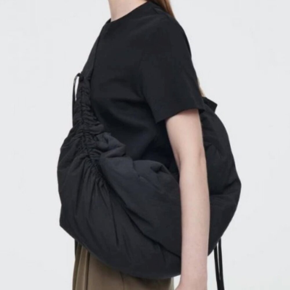 COS Elegant Black Crossbody Bag - Picture 3 of 8